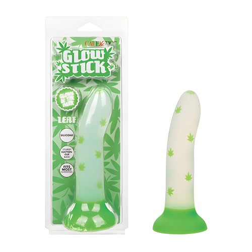 Dildo Glow Stick Leaf con Ventosa y Brillo en la Oscuridad - Verde