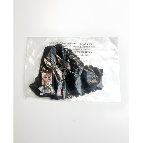 Panty de Encaje con Corte de Corazón y Detalle de Cadena de Perlas - Negro LG